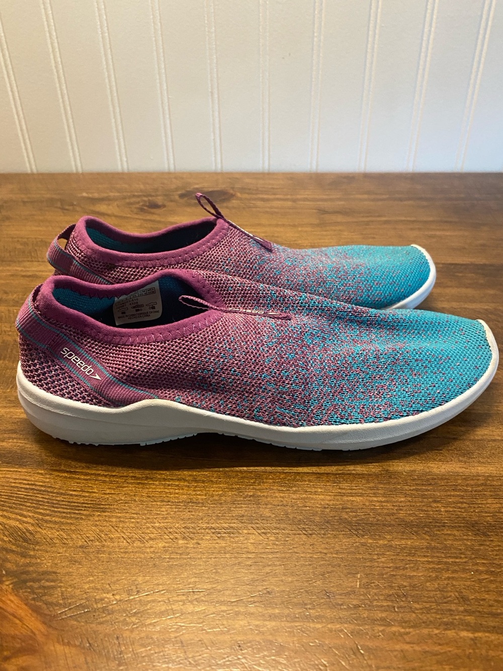 Speedo Kids size 3 Slip-On Knit Water Shoe - Teal & Purple